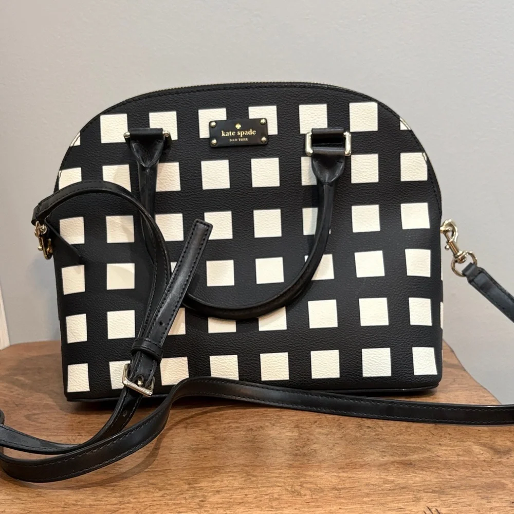 NWT Kate Spade Black and White Carli Grove Purse